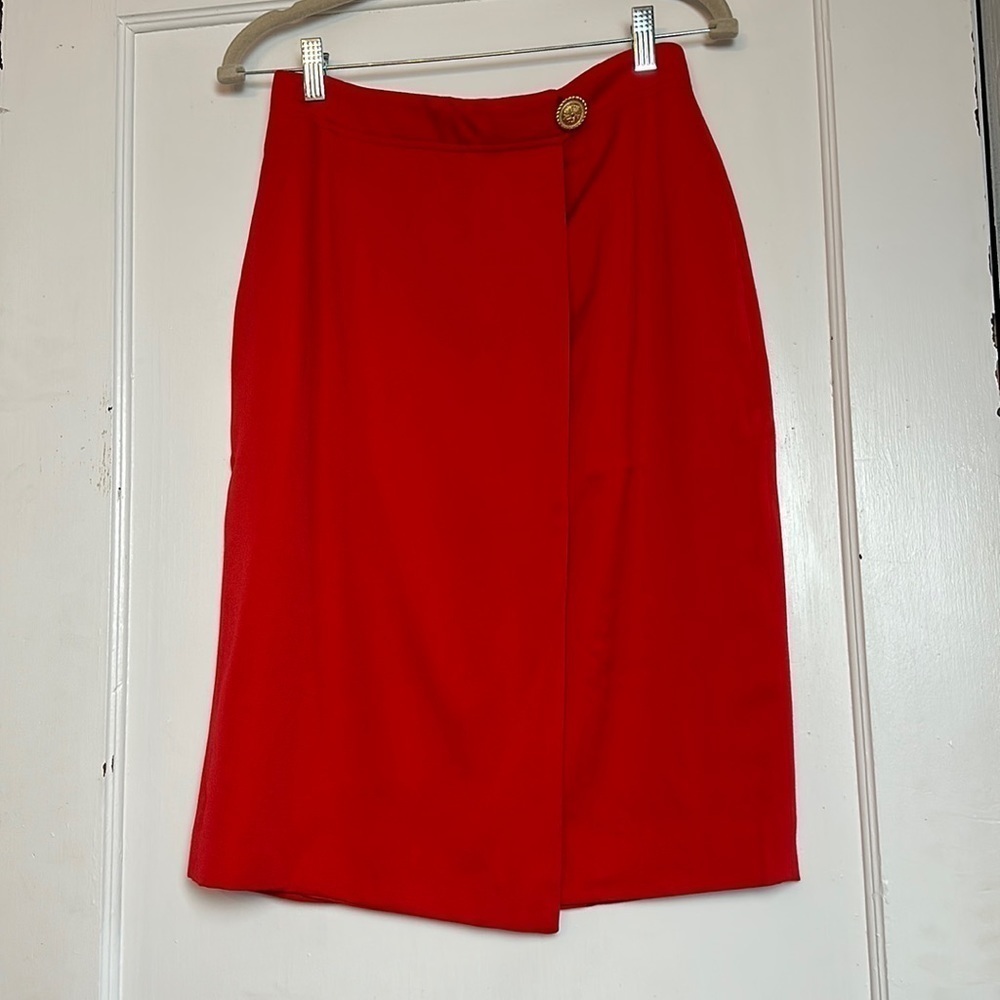 Vintage 80’s Dana Buchman 100% pure laine wool Red Pencil skirt lined w/pockets